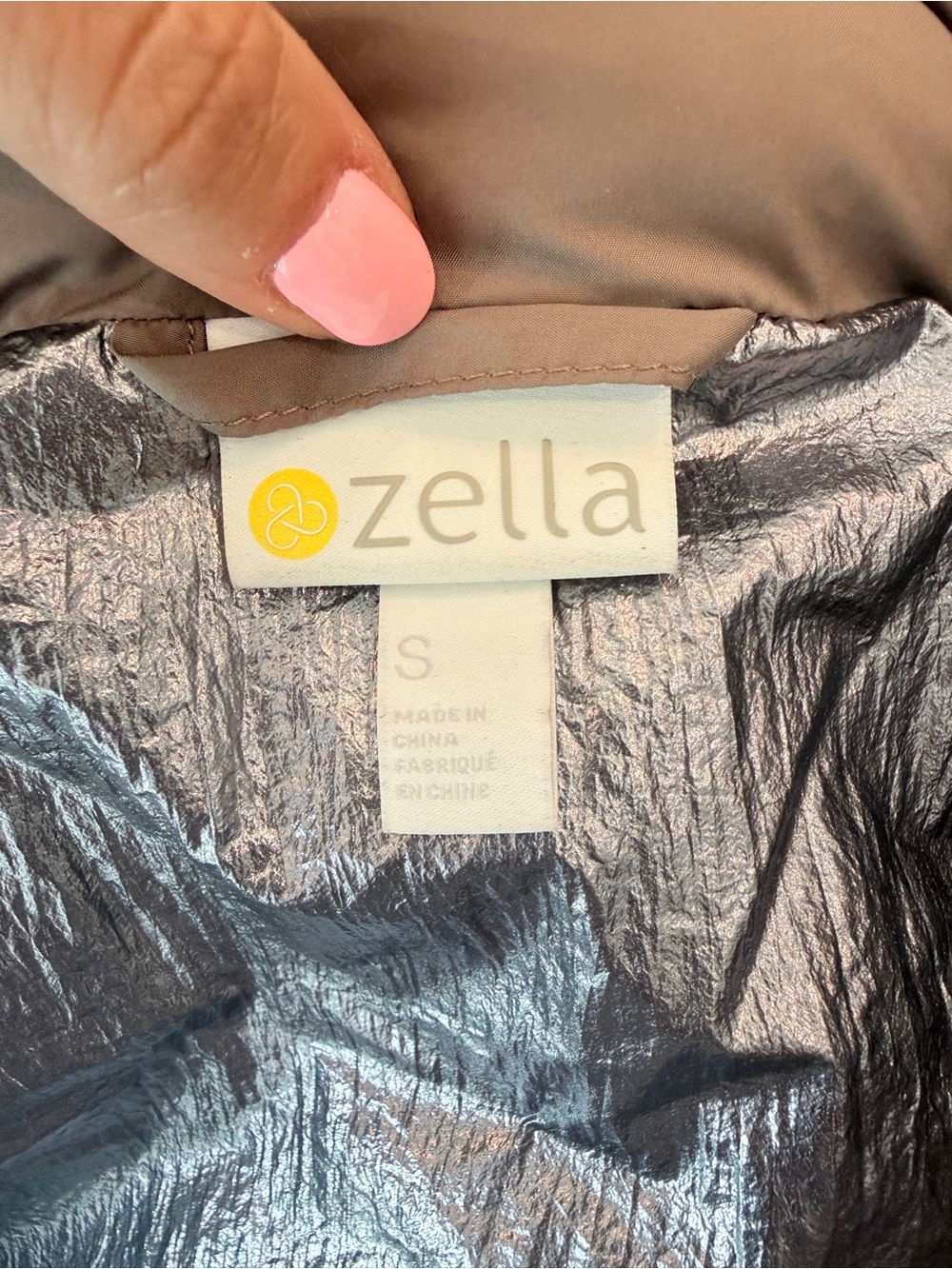 Zella Belted Sleeveless Hooded Puffer Vest - Grey Sparrow - Picture 7 of 7